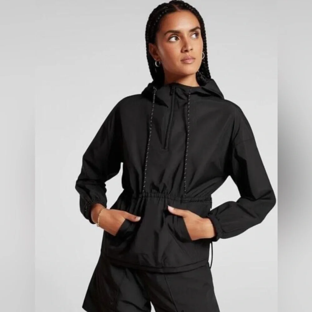 CALIA BY CARRIE UNDERWOOD- Black Wind Breaker w/Hood & Adj Drawcord. Size L